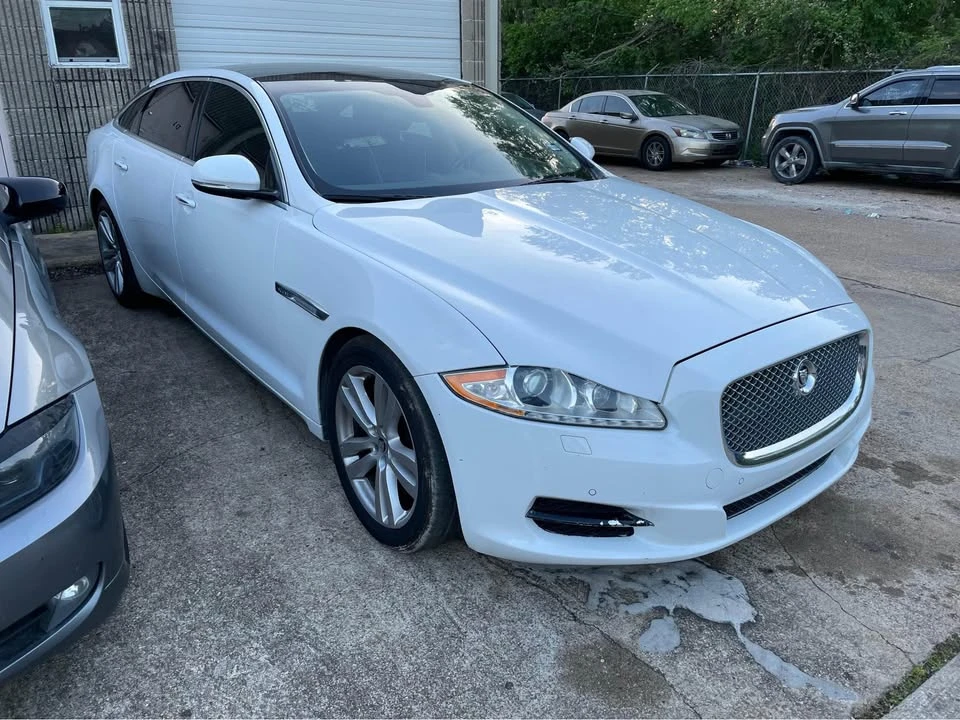 2013 Jaguar X351 XJ - Image 11 of 12