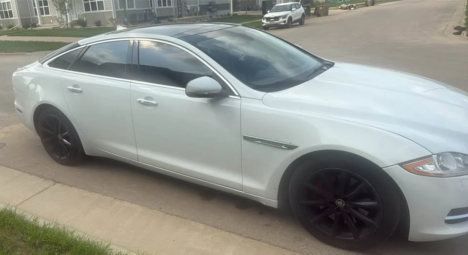 2013 Jaguar X351 XJ - Image 2 of 5