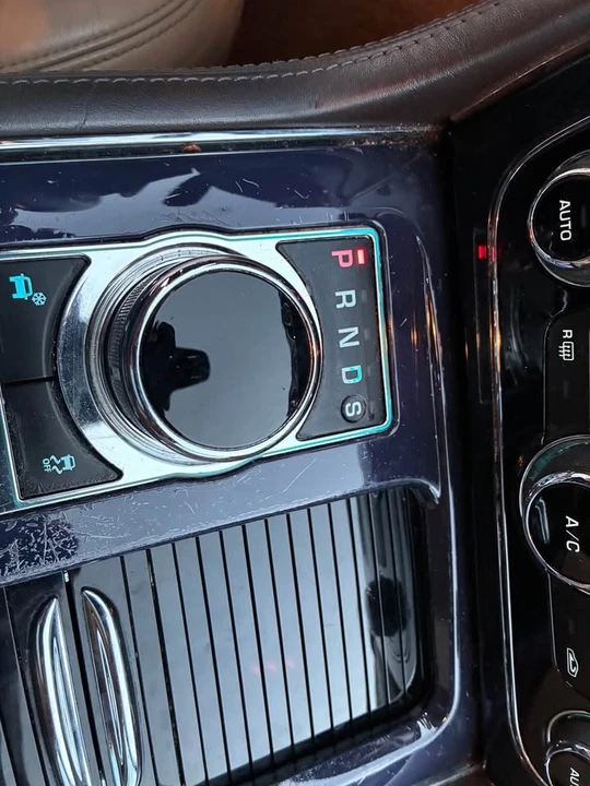 2013 Jaguar X351 XJ - Image 7 of 20