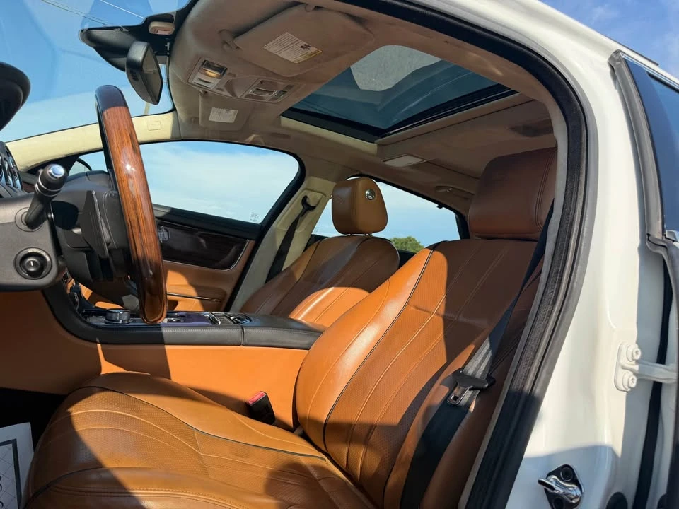 2013 Jaguar X351 XJ - Image 8 of 15