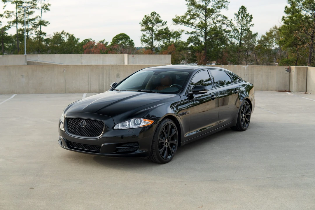 2013 Jaguar X351 XJ - Image 2 of 31