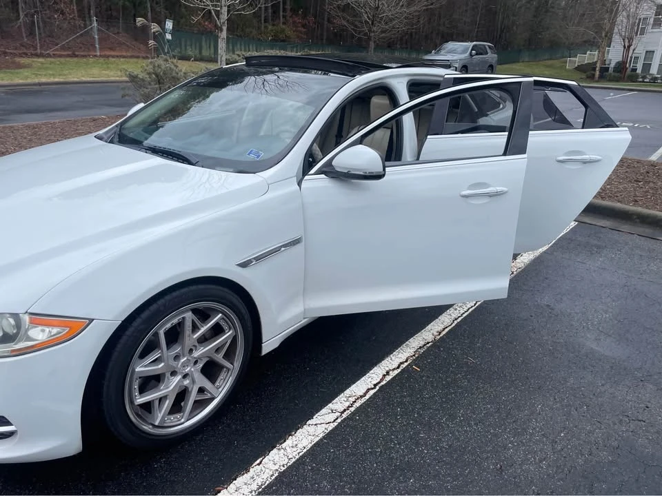 2013 Jaguar X351 XJ - Image 2 of 8