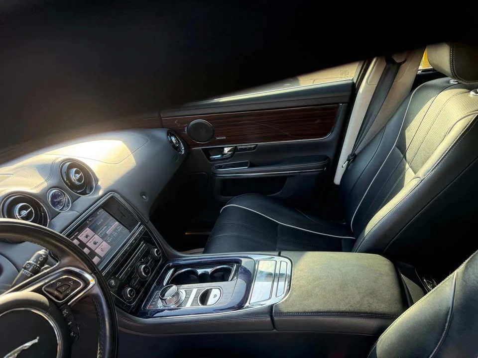 2013 Jaguar X351 XJ - Image 11 of 19