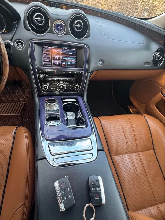 2013 Jaguar X351 XJ - Image 11 of 17