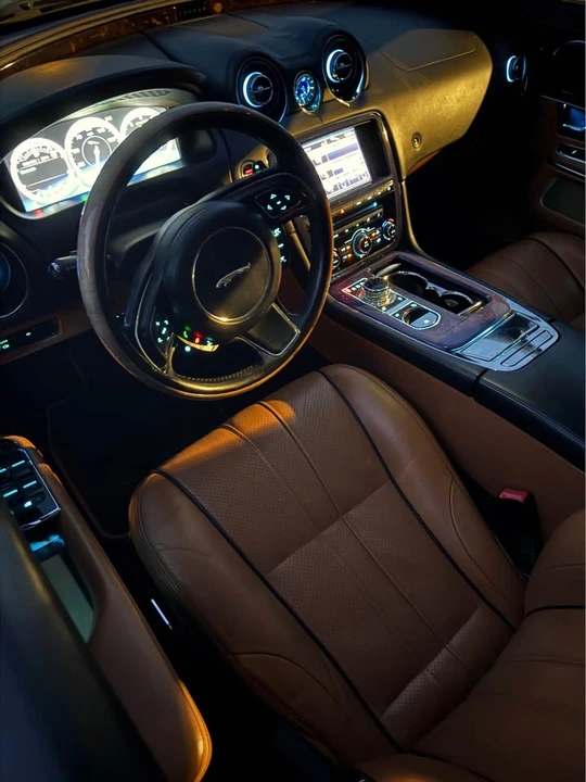 2013 Jaguar X351 XJ - Image 12 of 17