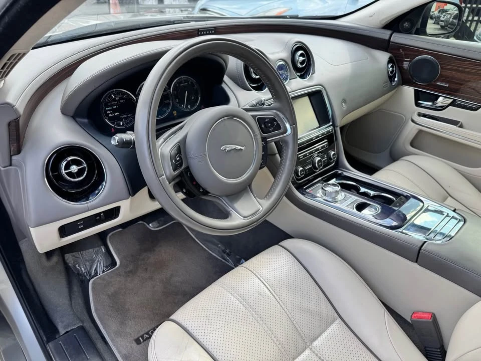 2013 Jaguar X351 XJ - Image 10 of 18