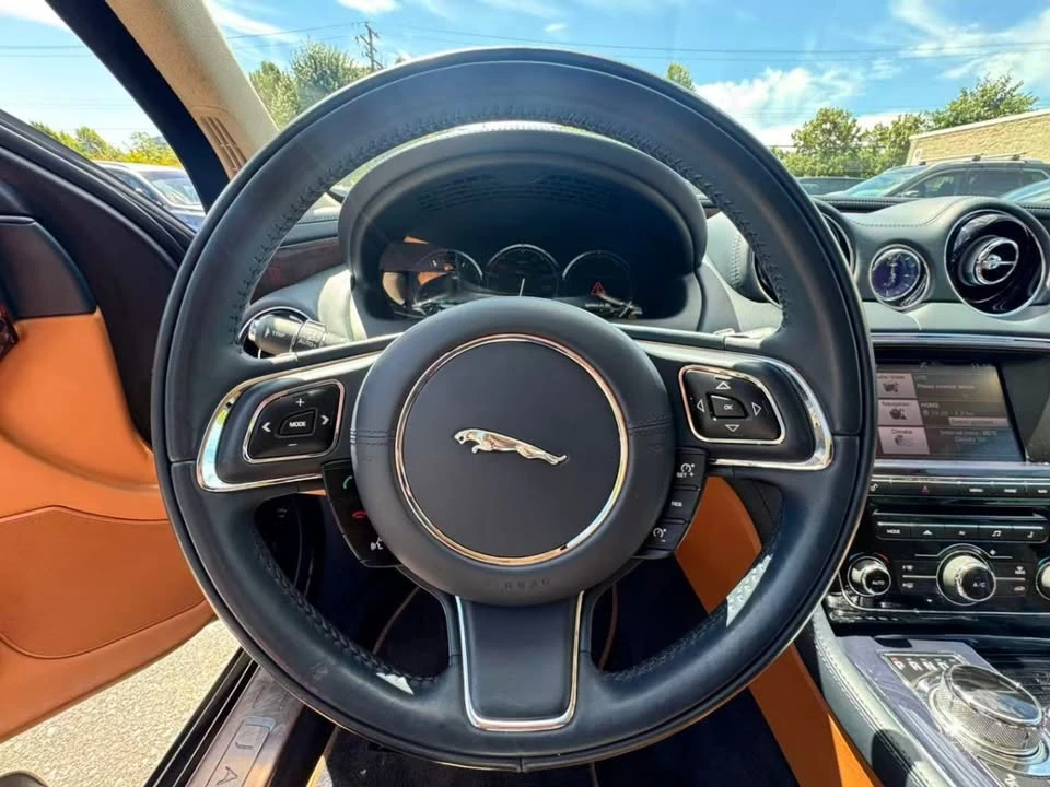 2013 Jaguar X351 XJ - Image 10 of 16