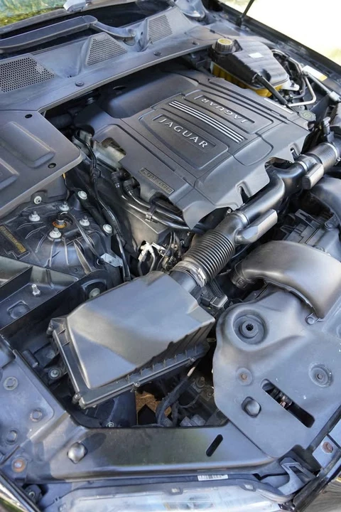 2013 Jaguar X351 XJ - Image 9 of 13