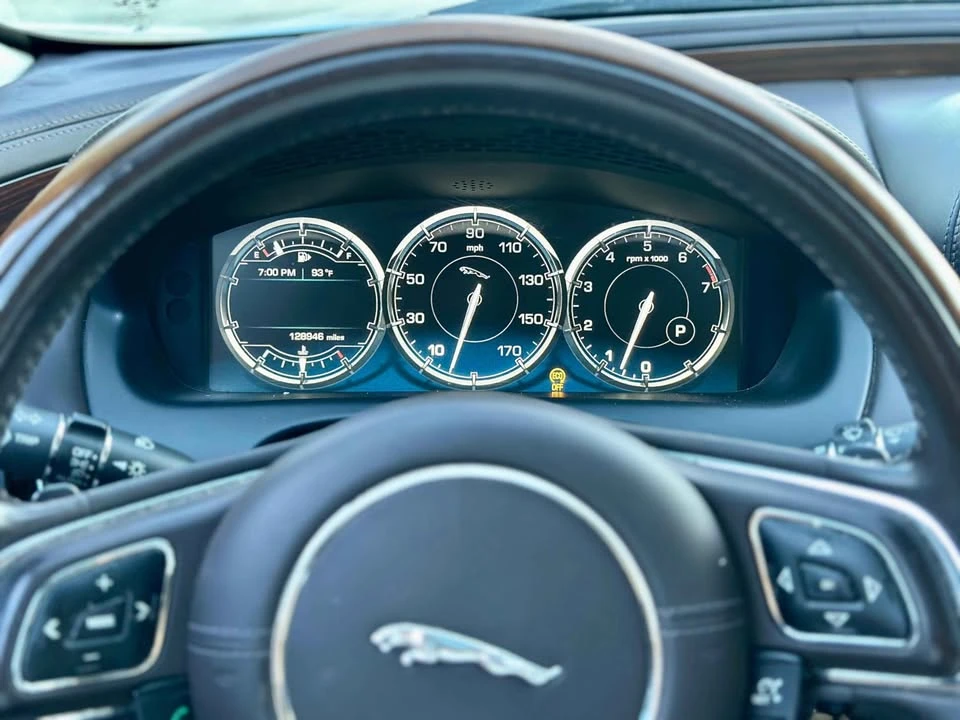 2013 Jaguar XJ Series 4 - Image 16 of 17