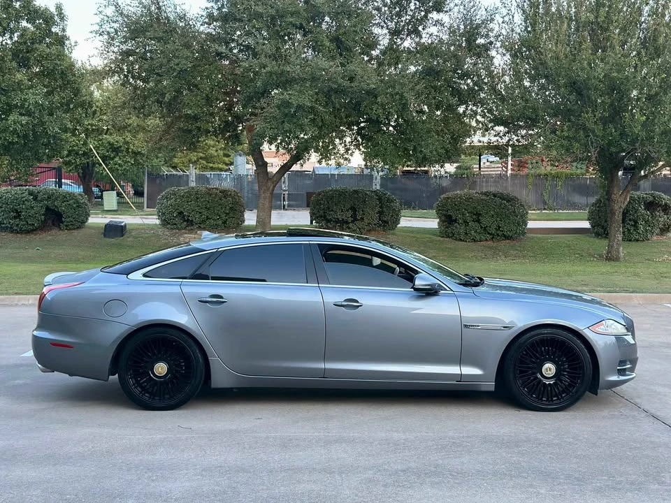 2013 Jaguar XJ Series 4 - Image 2 of 17