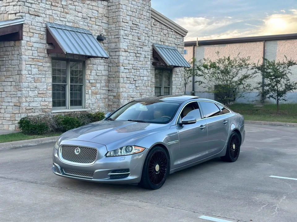 2013 Jaguar XJ Series 4 - Image 8 of 17