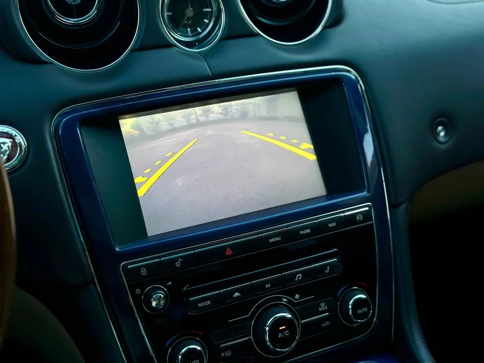 2013 Jaguar XJ Series 4 - Image 17 of 17
