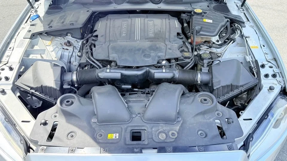 2013 Jaguar X351 XJ - Image 17 of 17