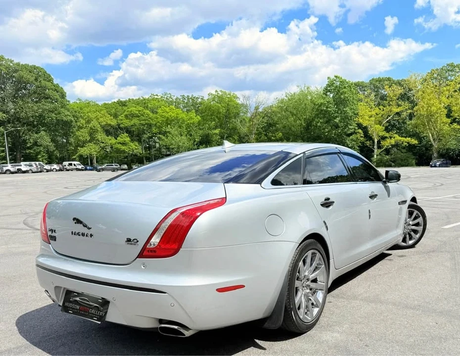 2013 Jaguar X351 XJ - Image 8 of 17