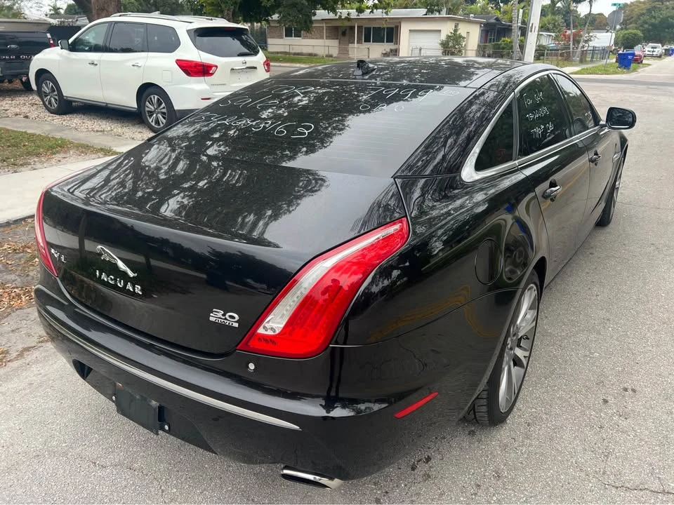2013 Jaguar X351 XJ - Image 5 of 16