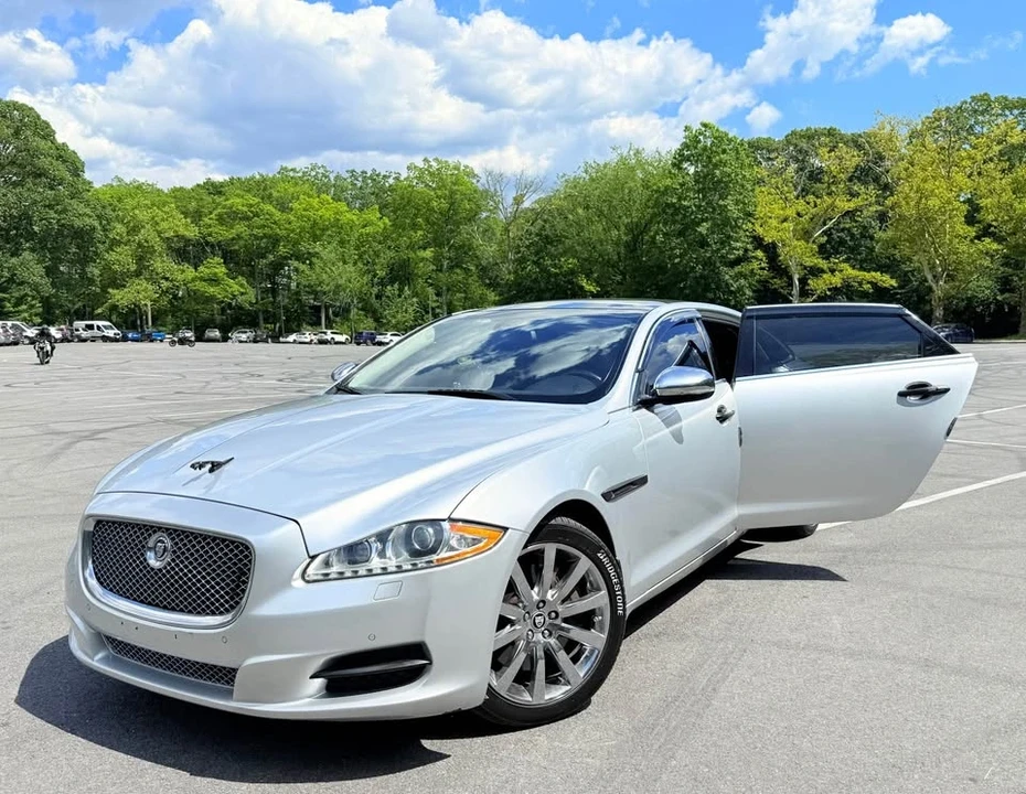 2013 Jaguar X351 XJR - Image 6 of 15