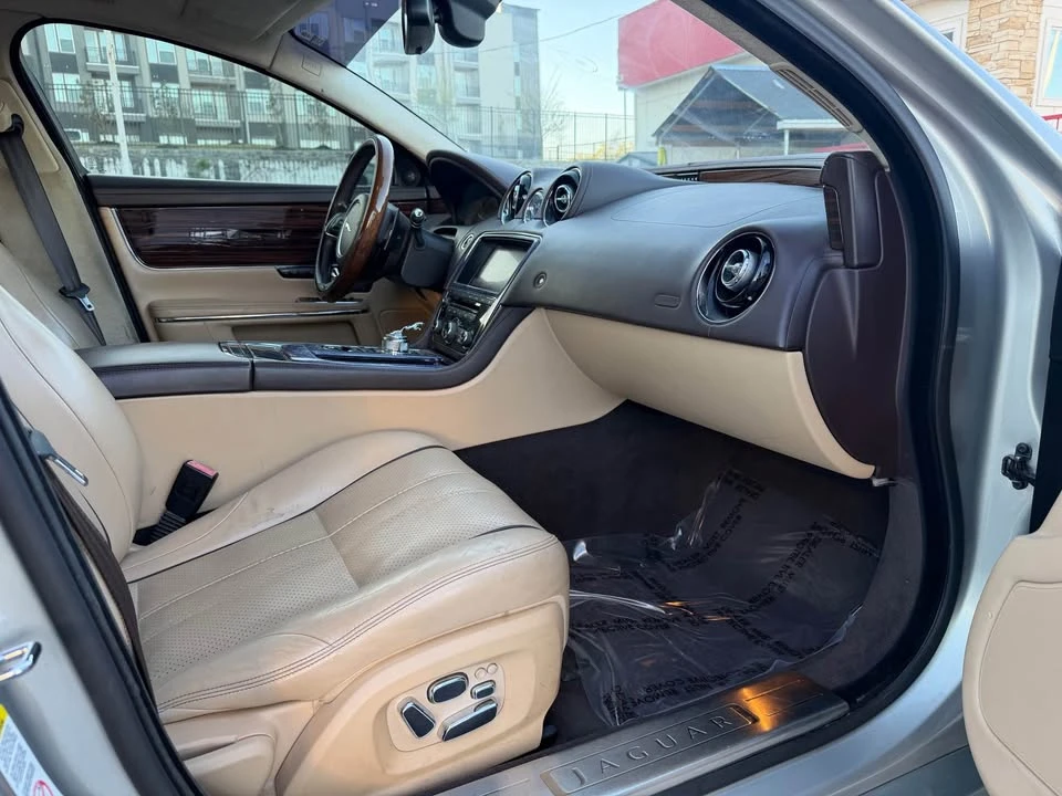 2013 Jaguar X351 XJR - Image 14 of 18