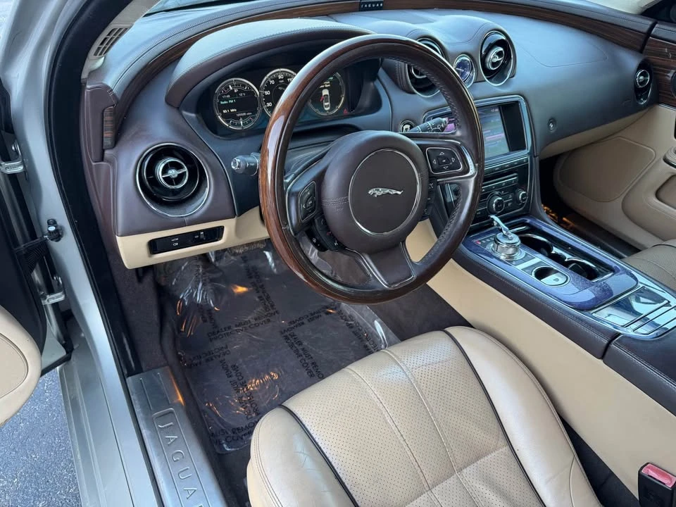 2013 Jaguar X351 XJR - Image 15 of 18