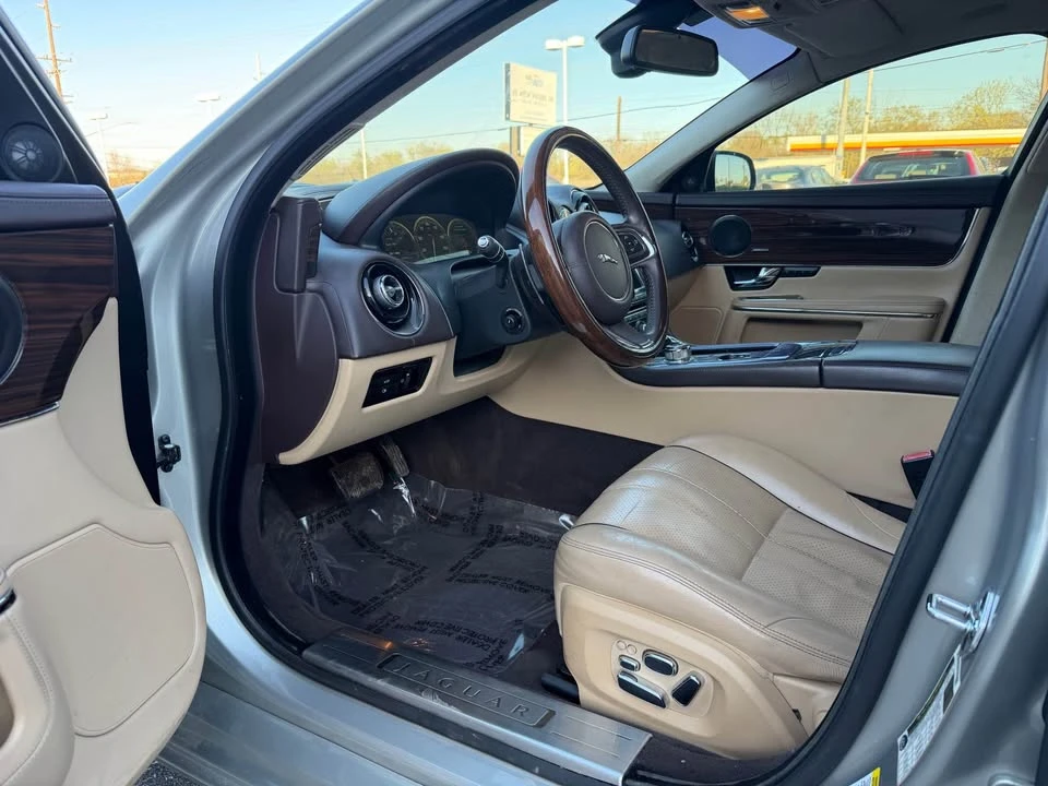 2013 Jaguar X351 XJR - Image 16 of 18