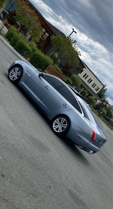2013 Jaguar X351 XJR - Image 3 of 17
