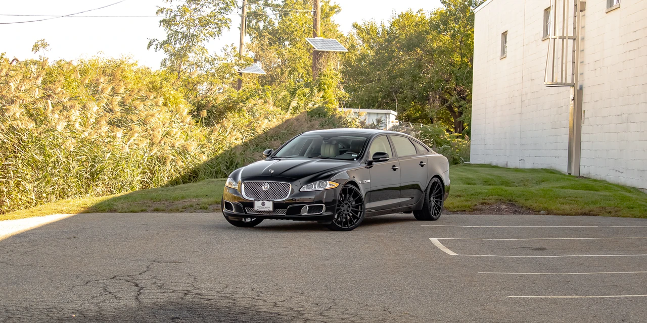 2013 Jaguar X351 XJ - Image 2 of 31