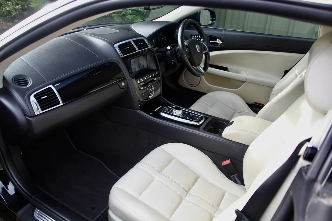 2013 Jaguar X150 XK - Image 27 of 30
