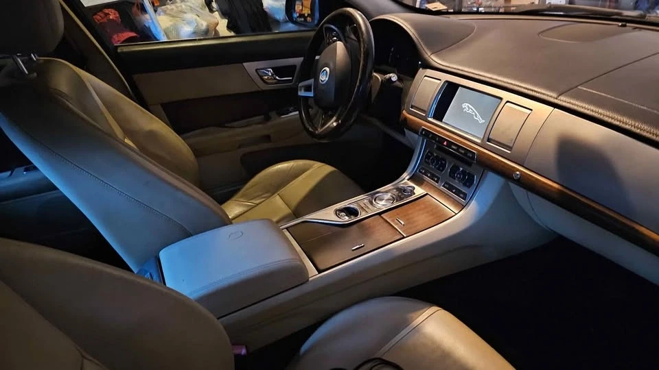 2013 Jaguar X250 XF - Image 10 of 11