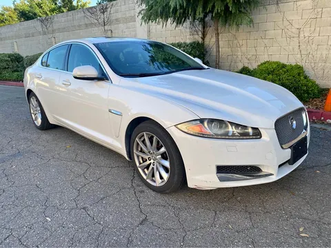 2013 Jaguar XF Luxury