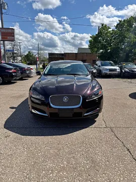 2013 Jaguar XF Luxury Sedan
