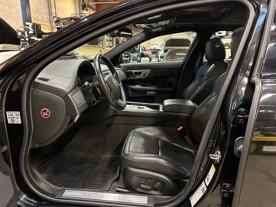 2013 Jaguar X250 XFR - Image 8 of 19