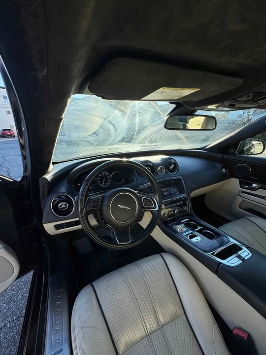 2013 Jaguar X351 XJ - Image 11 of 12