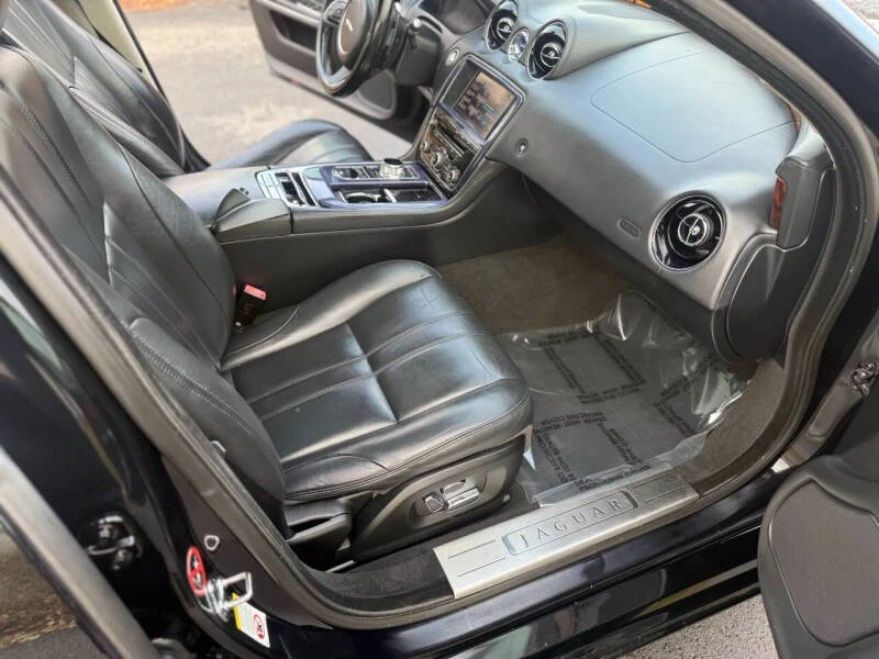 2013 Jaguar X351 XJ - Image 9 of 15
