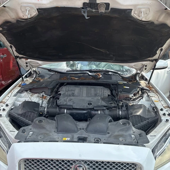 2013 Jaguar X351 XJ - Image 16 of 17