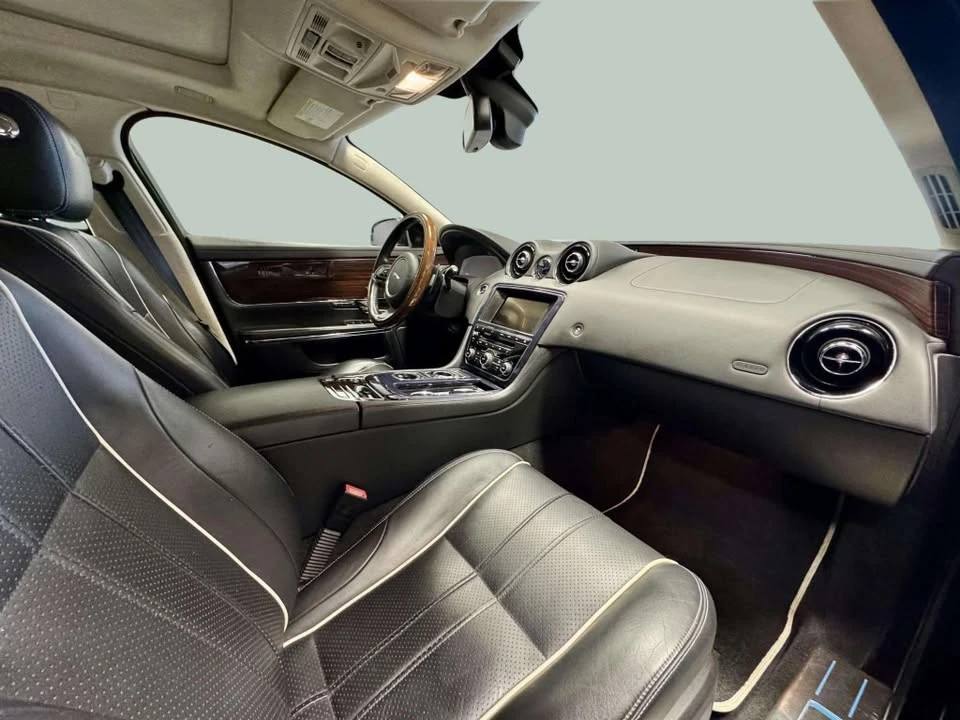 2013 Jaguar X351 XJ - Image 12 of 14