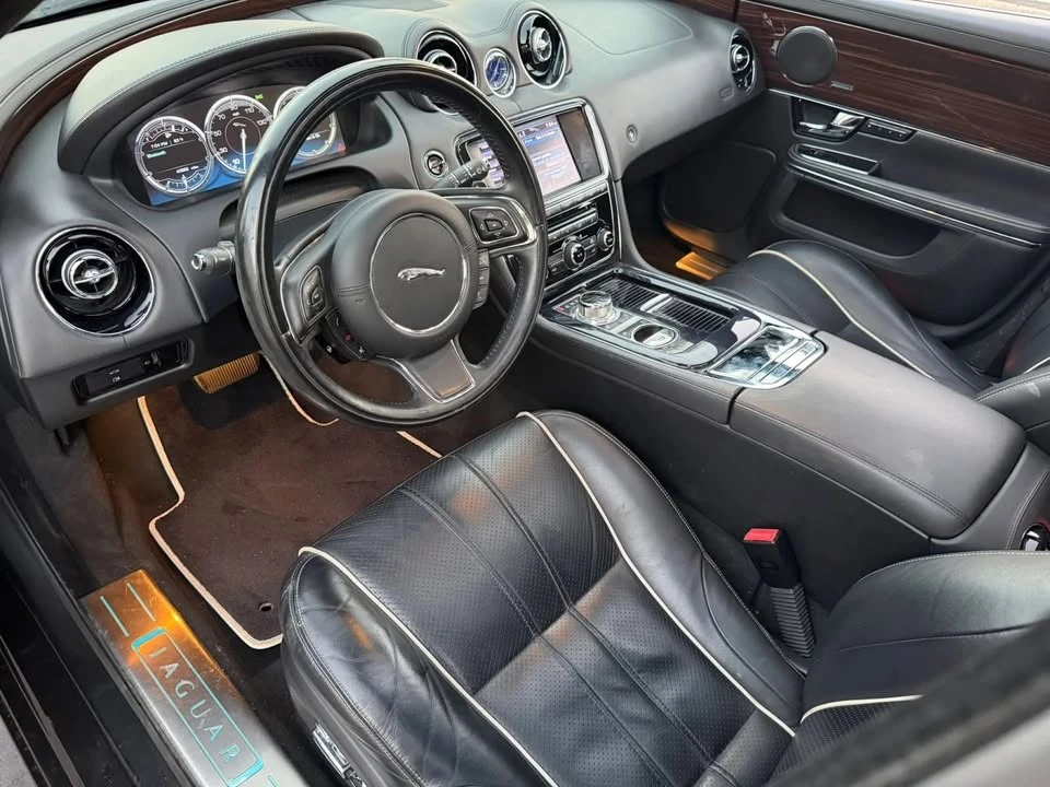 2013 Jaguar X351 XJ - Image 11 of 20