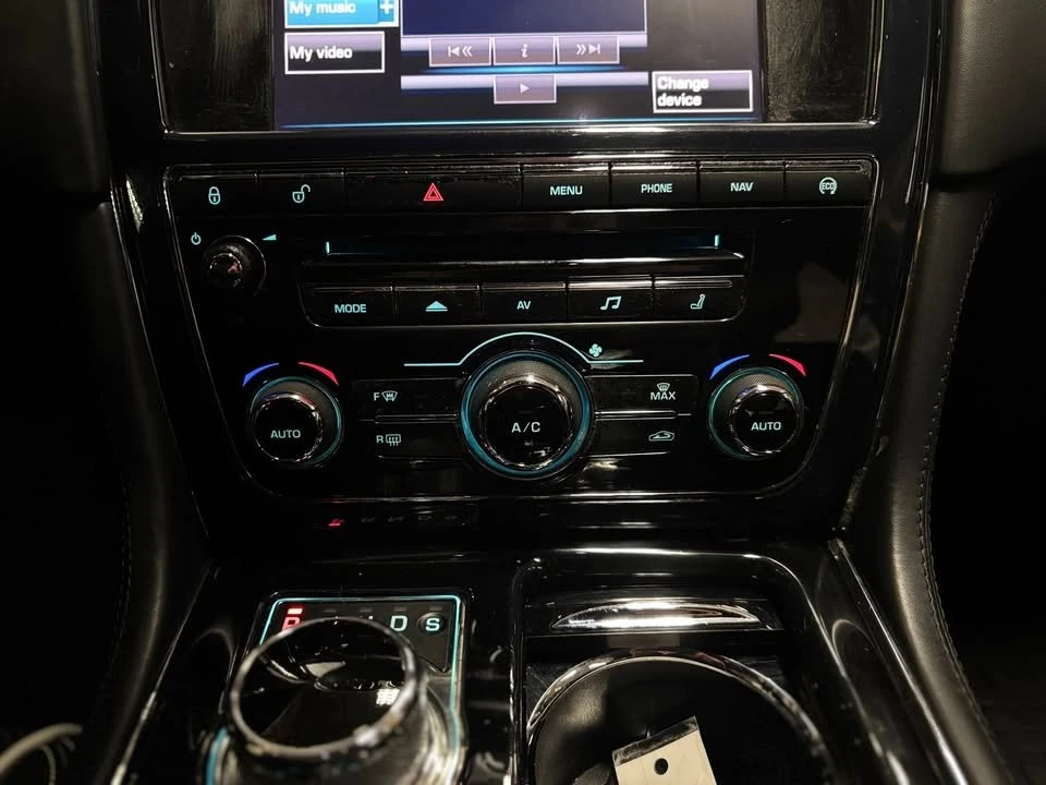 2013 Jaguar X351 XJ - Image 17 of 20