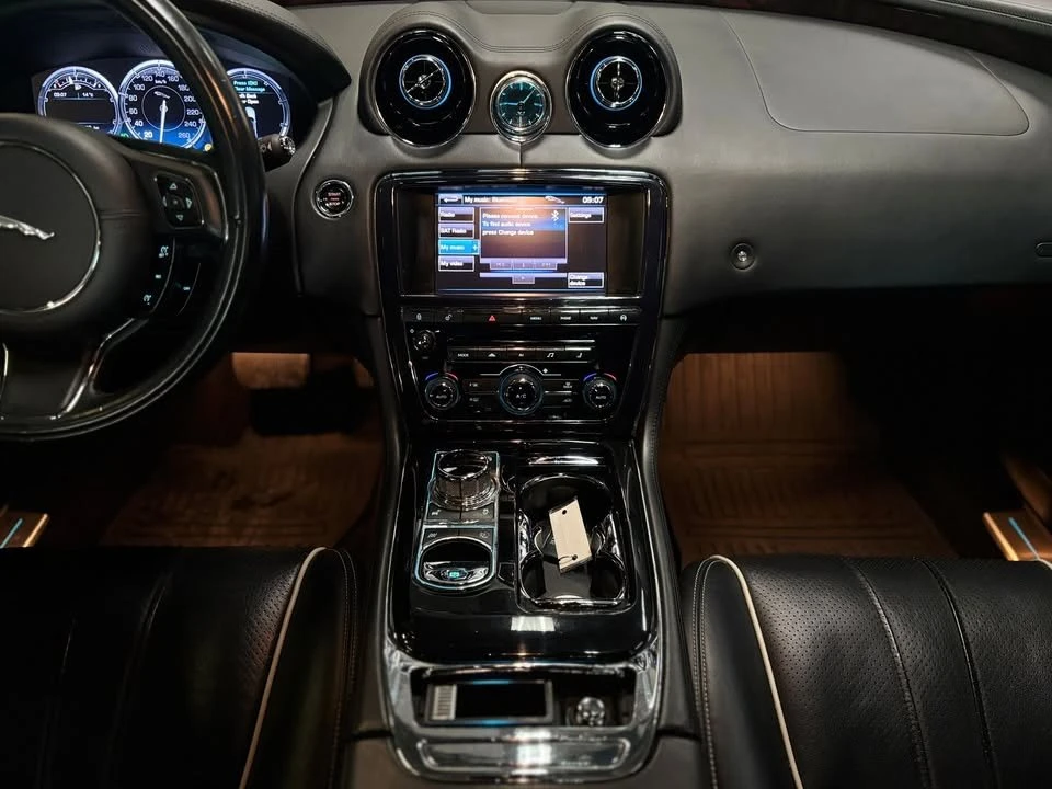2013 Jaguar X351 XJ - Image 15 of 20