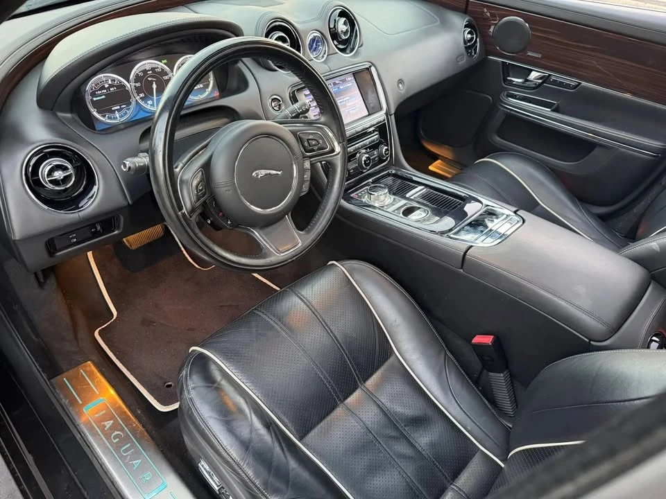 2013 Jaguar X351 XJ - Image 11 of 20