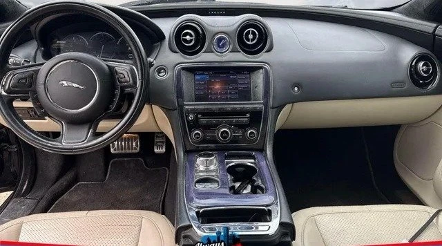 2013 Jaguar X351 XJR - Image 9 of 16