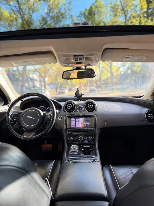 2013 Jaguar X351 XJ - Image 8 of 10