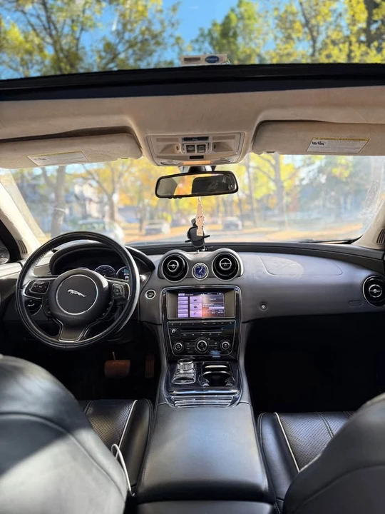 2013 Jaguar X351 XJ - Image 7 of 10