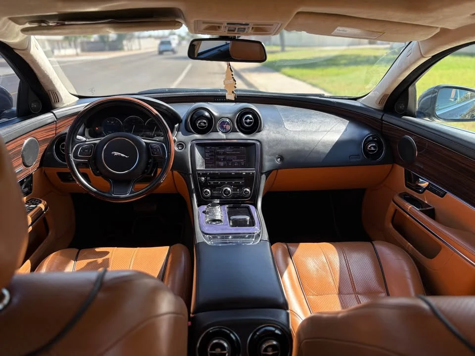 2013 Jaguar X351 XJ - Image 6 of 12