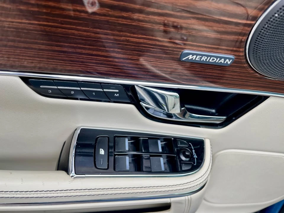 2013 Jaguar X351 XJ - Image 14 of 20
