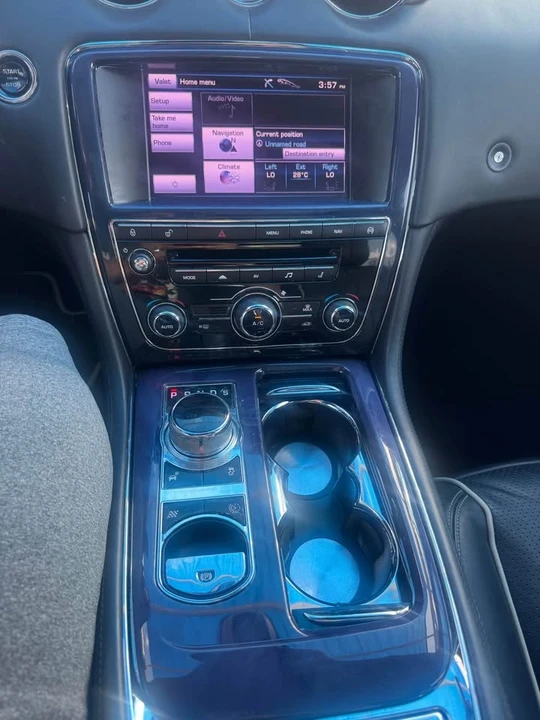 2013 Jaguar X351 XJ - Image 12 of 15