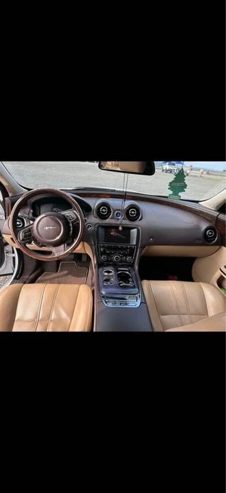 2013 Jaguar X351 XJ - Image 9 of 10