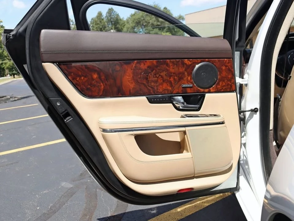2013 Jaguar X351 XJ - Image 8 of 20