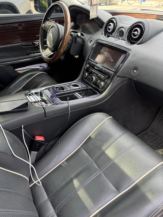 2013 Jaguar X351 XJ - Image 14 of 17
