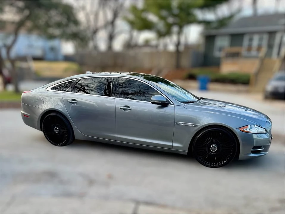 2013 Jaguar X351 XJ - Image 16 of 17