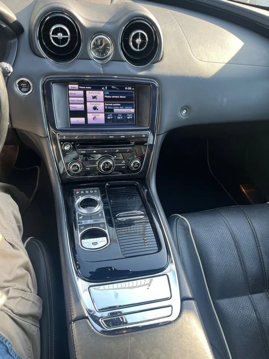 2013 Jaguar X351 XJ - Image 3 of 16