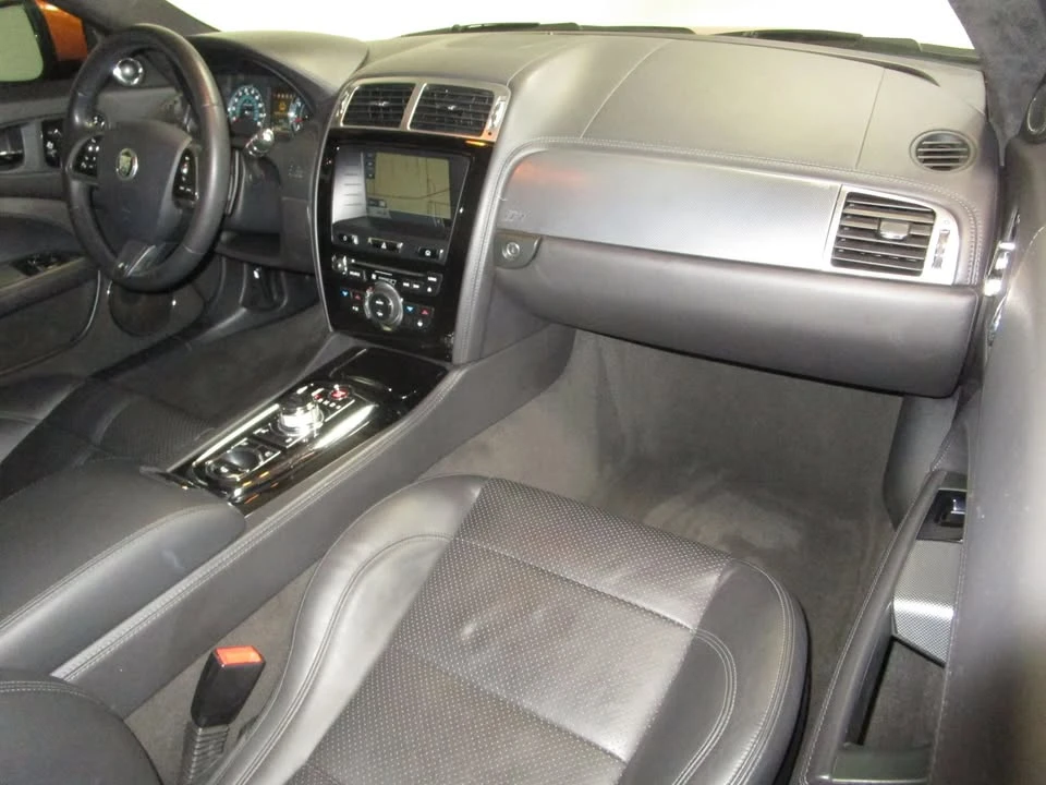 2013 Jaguar X150 XK - Image 8 of 18